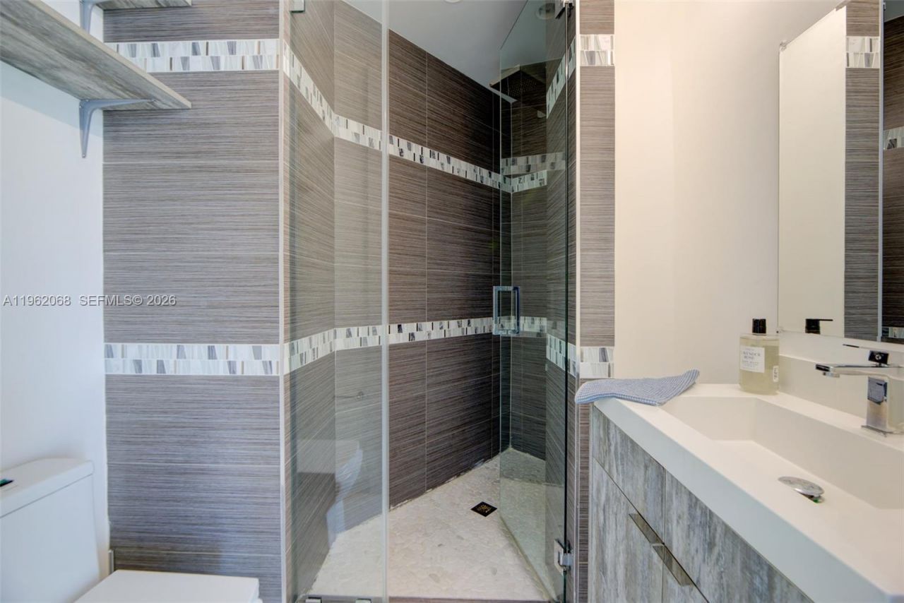 2200 NE 4th Ave , Unit 602, Miami, FL 33137 Photo