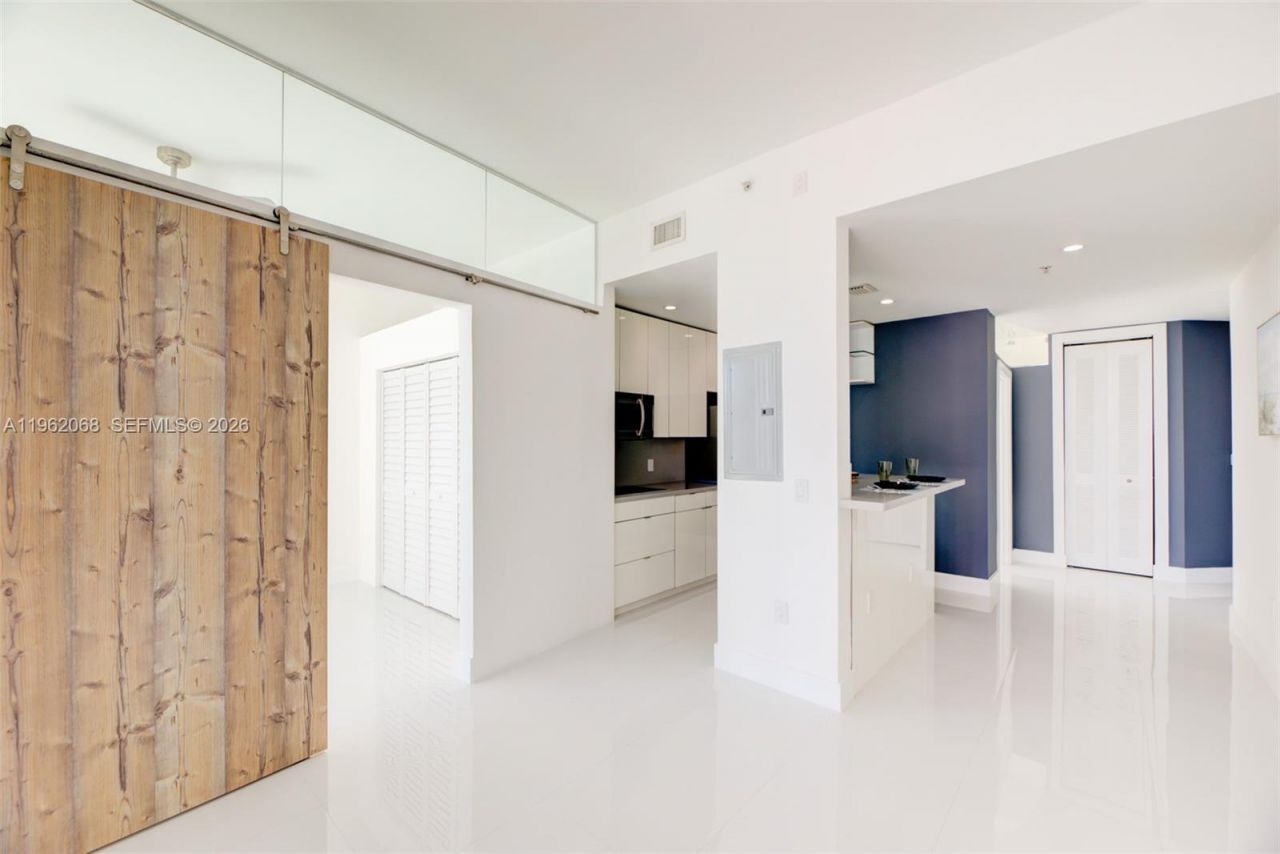 2200 NE 4th Ave , Unit 602, Miami, FL 33137 Photo