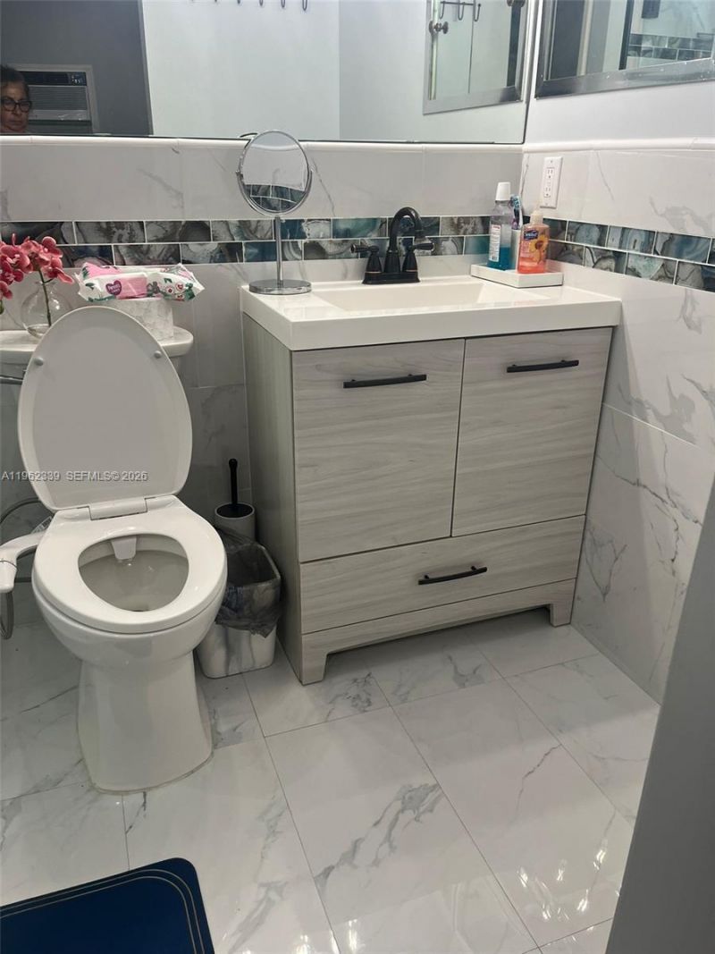 35 Camden, Unit B, West Palm Beach, FL 33417 Photo