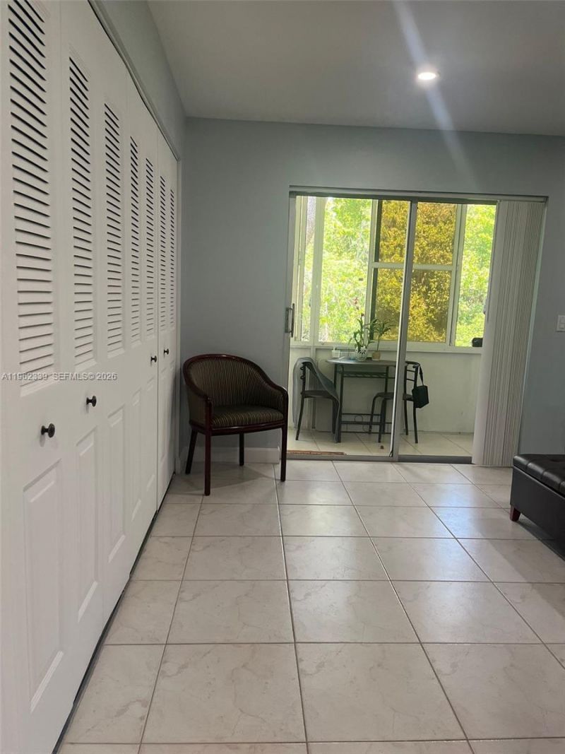 35 Camden, Unit B, West Palm Beach, FL 33417 Photo
