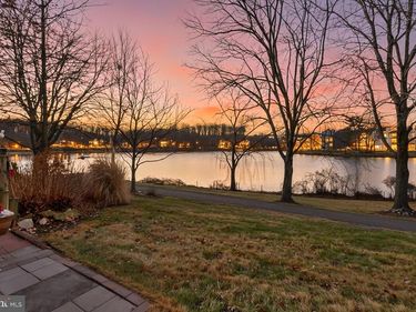 2938 BRIDGEHAMPTON COURT, FALLS CHURCH, VA 22042