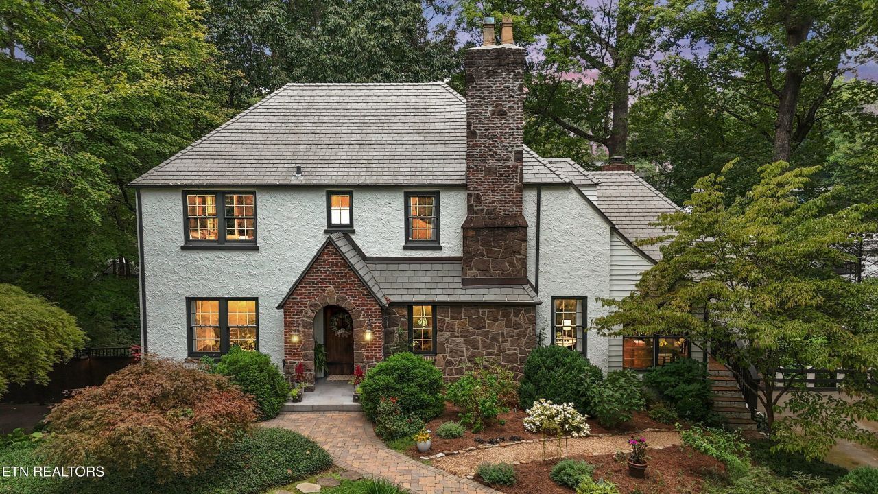 706 Forest Hills Blvd, Knoxville, TN 37919 Main Photo