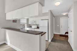 627 Woodmoor Dr. photo 4