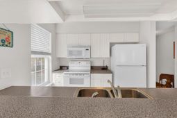 627 Woodmoor Dr. photo 4