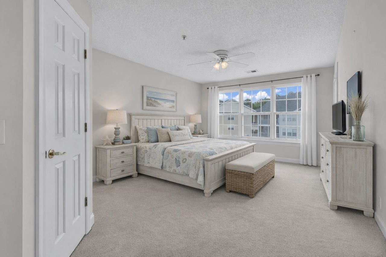 627 Woodmoor Dr. Photo 4