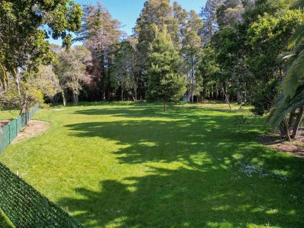 90 Fagan Drive, Hillsborough, CA 94010