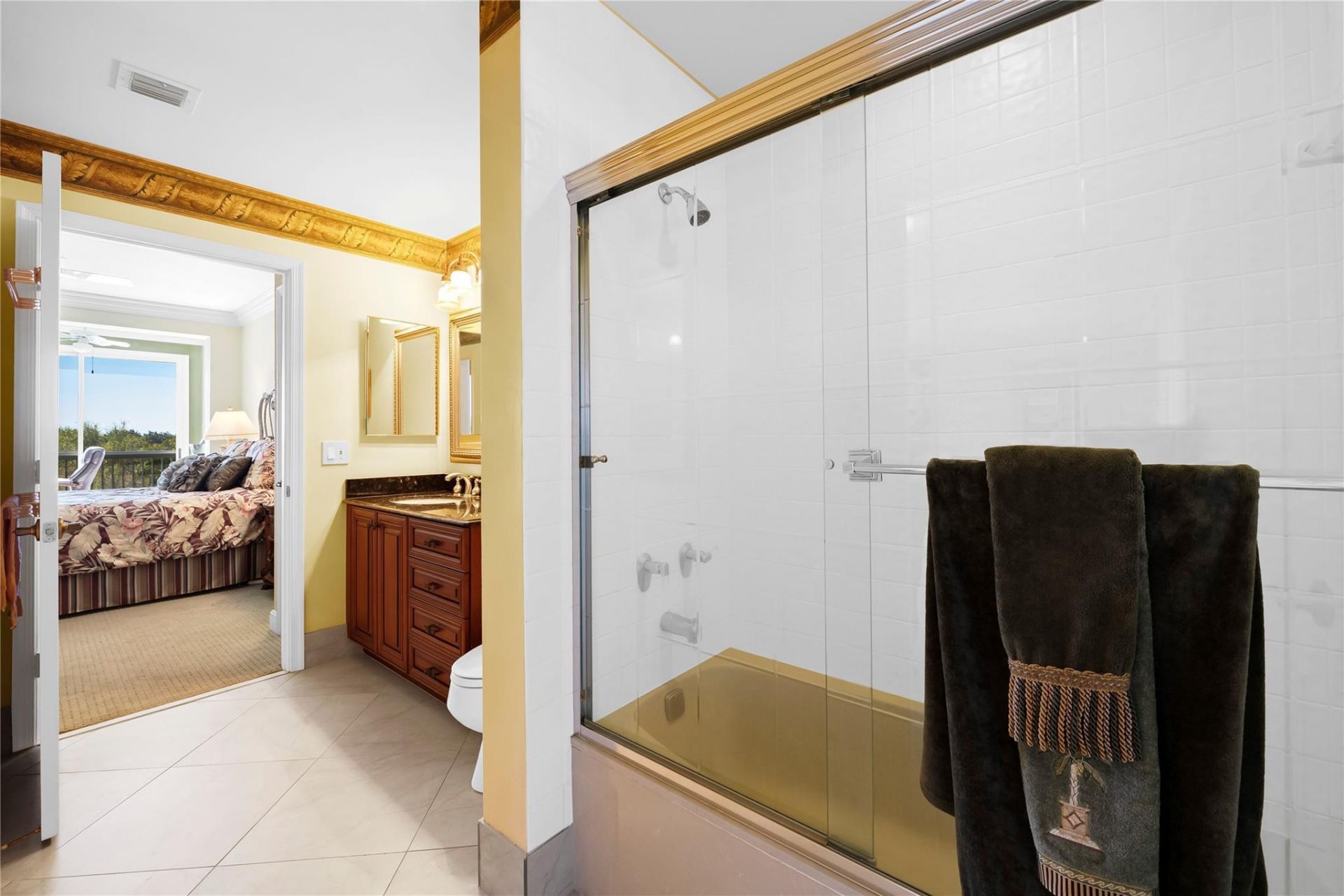 17031 Boca Club Boulevard, Unit 085A, Boca Raton, FL 33487 Photo