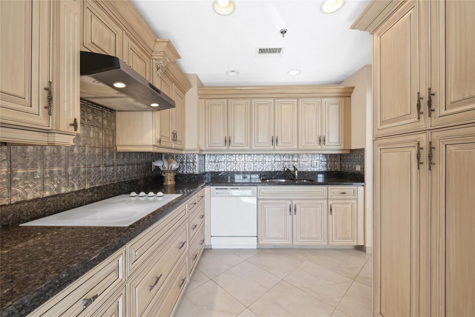 17031 Boca Club Boulevard, Unit 085A, Boca Raton, FL 33487 Photo