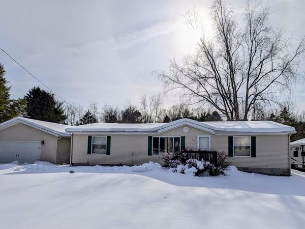 1601 W Mcmillan Road, Muskegon, MI 49445