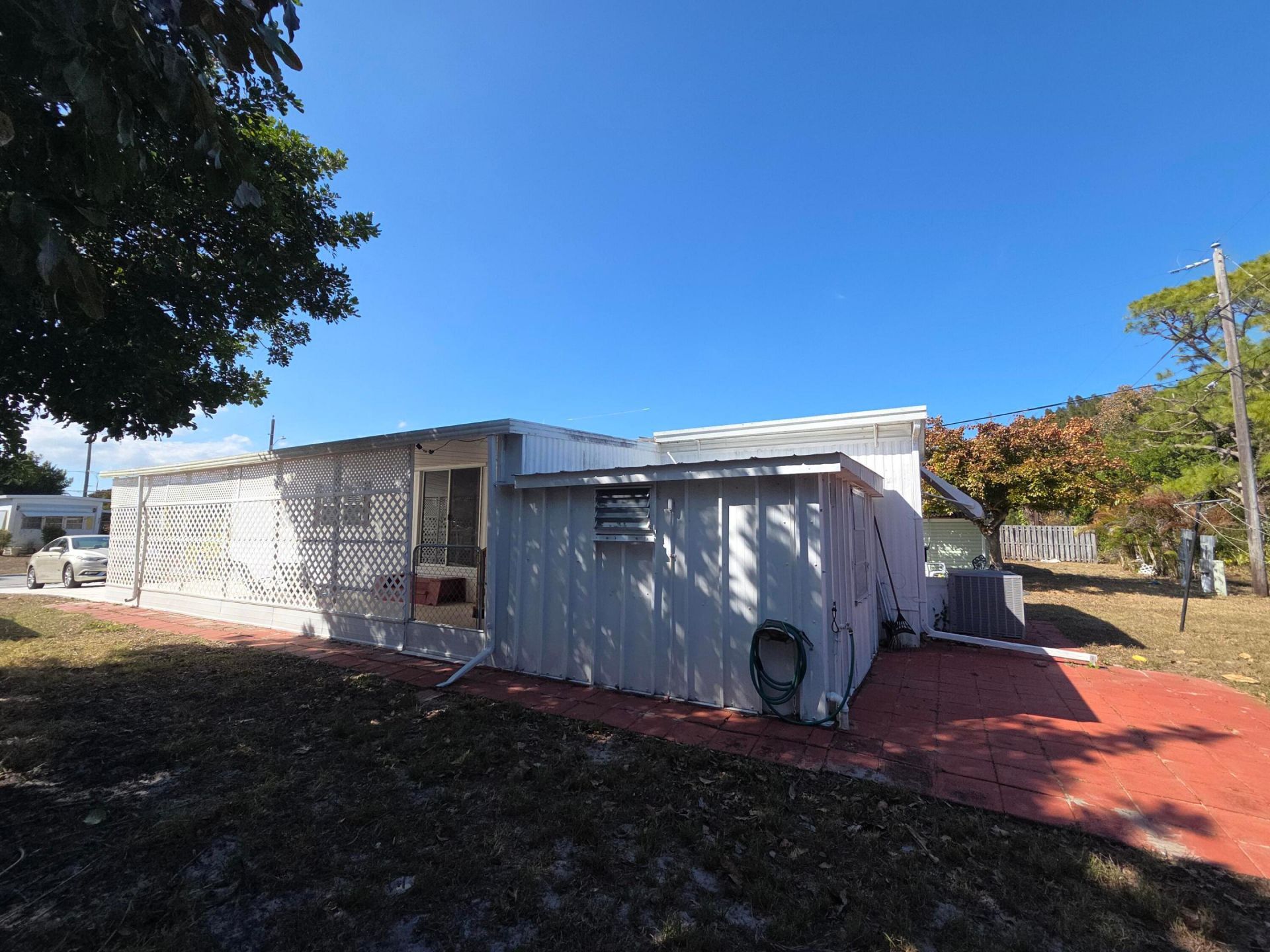 8121 SE Skylark Avenue, Hobe Sound, FL 33455 Photo