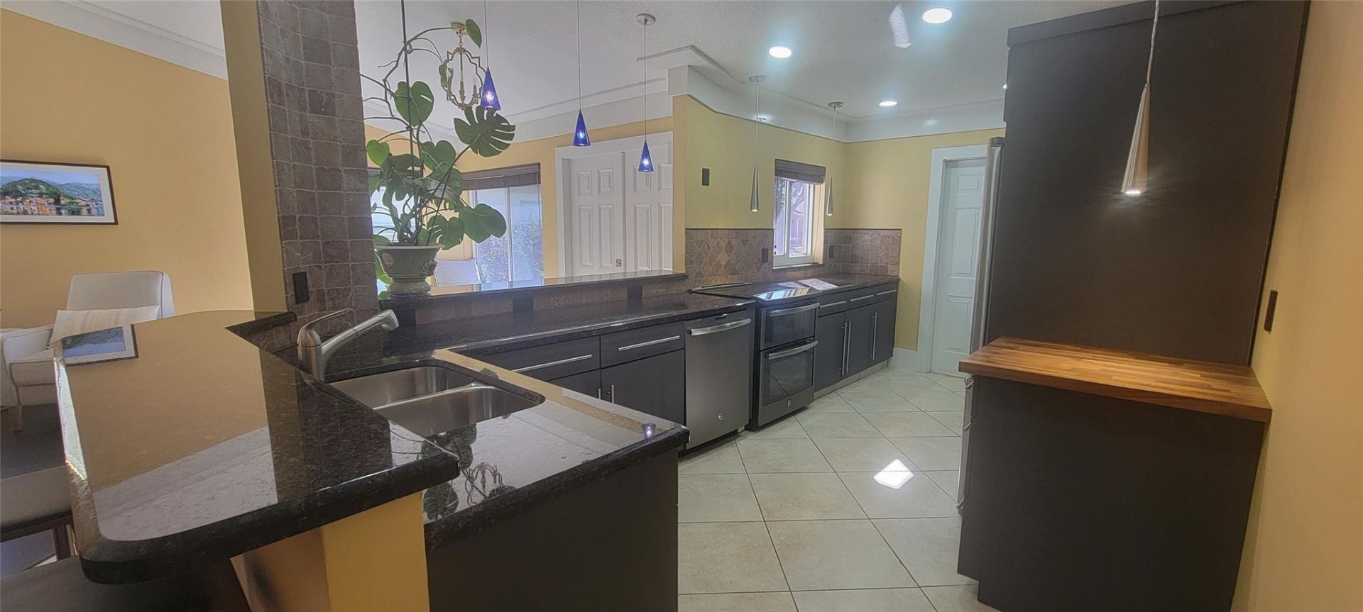 12555 SW 7th Place, Davie, FL 33325 Photo