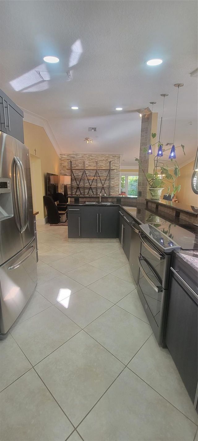 12555 SW 7th Place, Davie, FL 33325 Photo