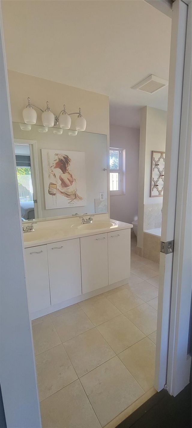 12555 SW 7th Place, Davie, FL 33325 Photo