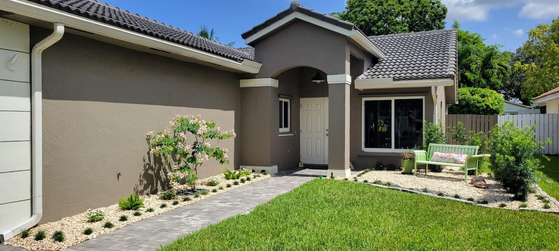 12555 SW 7th Place, Davie, FL 33325 Photo