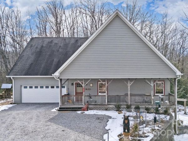 164 Tall Oaks Drive, Maggie Valley, NC 28751