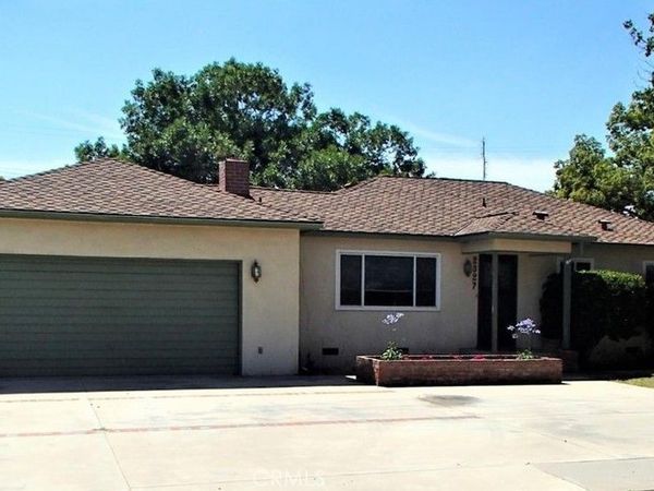 2327 S Garden Street, Visalia, CA 93277