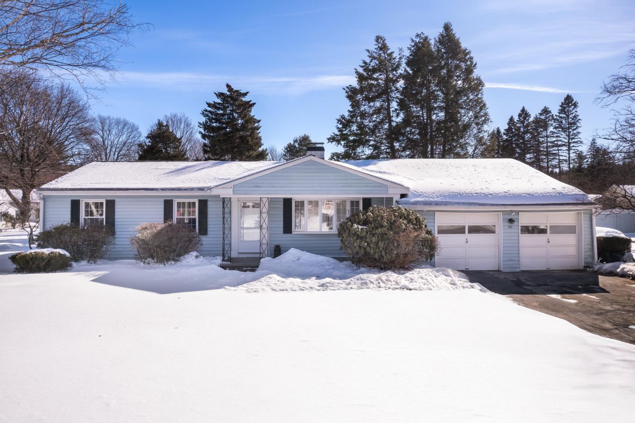 25 Stevens Road, North Hampton, NH 03862 Main Photo