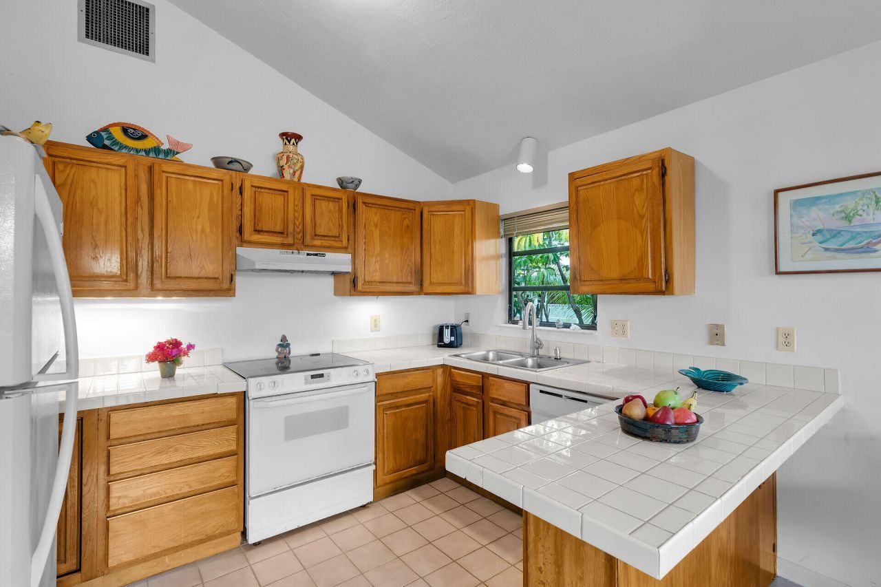 683 Blackbeard Road, Little Torch Key, FL 33042 Photo