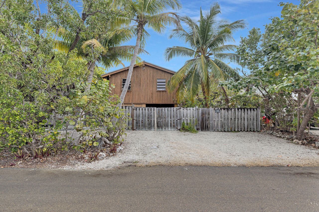 683 Blackbeard Road, Little Torch Key, FL 33042 Photo