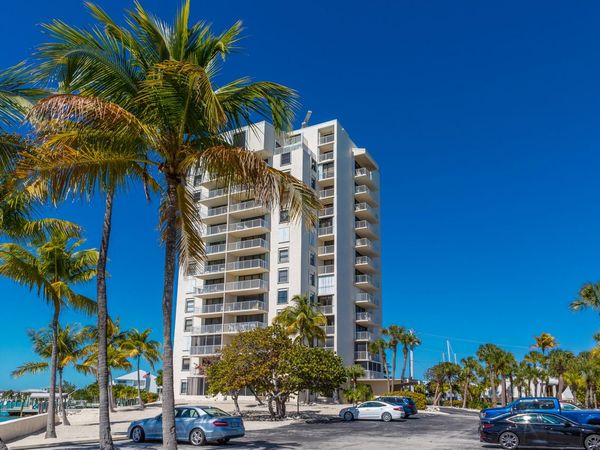 2000 Coco Plum Drive, Unit APT 202, MARATHON, FL 33050