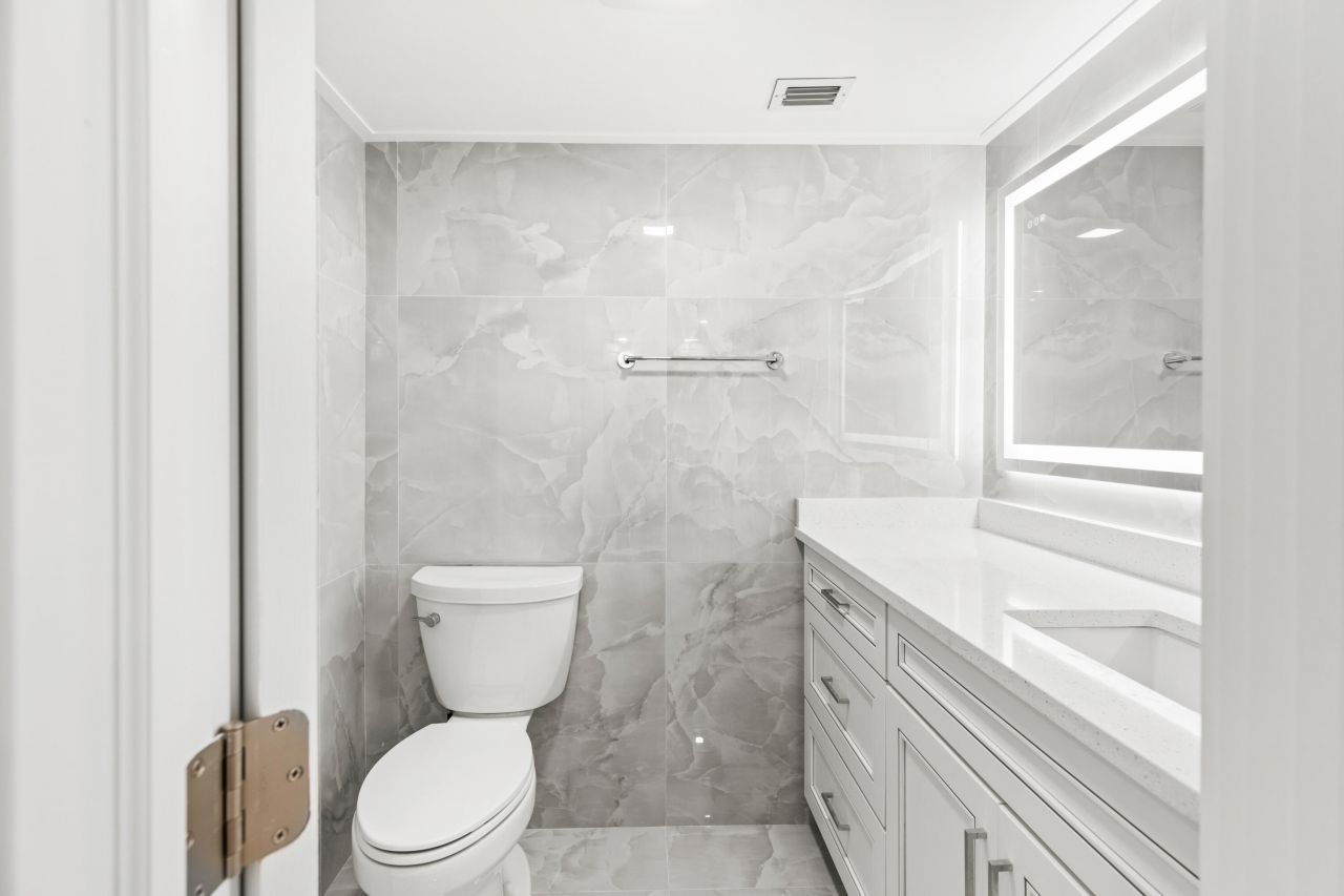 2000 Coco Plum Drive, Unit APT 202, Marathon, FL 33050 Photo