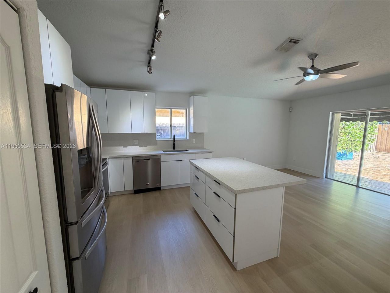 7971 NW 186th Ter, Hialeah, FL 33015 Photo