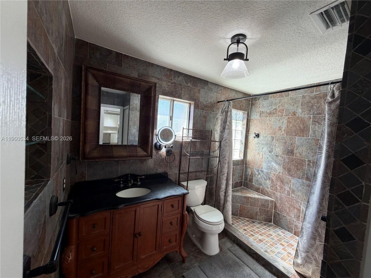 7971 NW 186th Ter, Hialeah, FL 33015 Photo