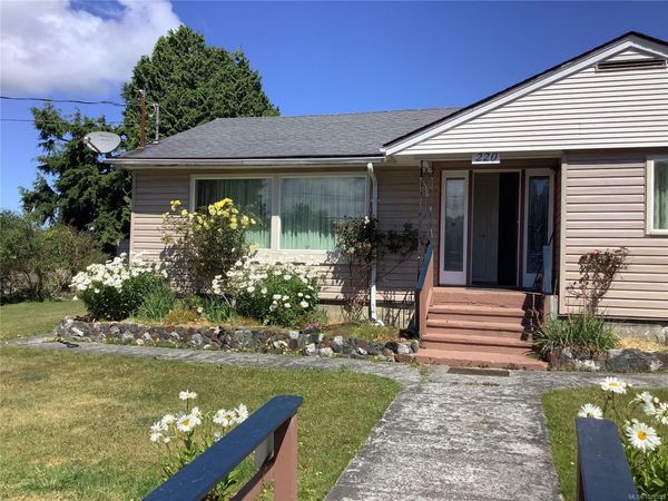 220 17th Ave, Sointula, BC V0N 3E0