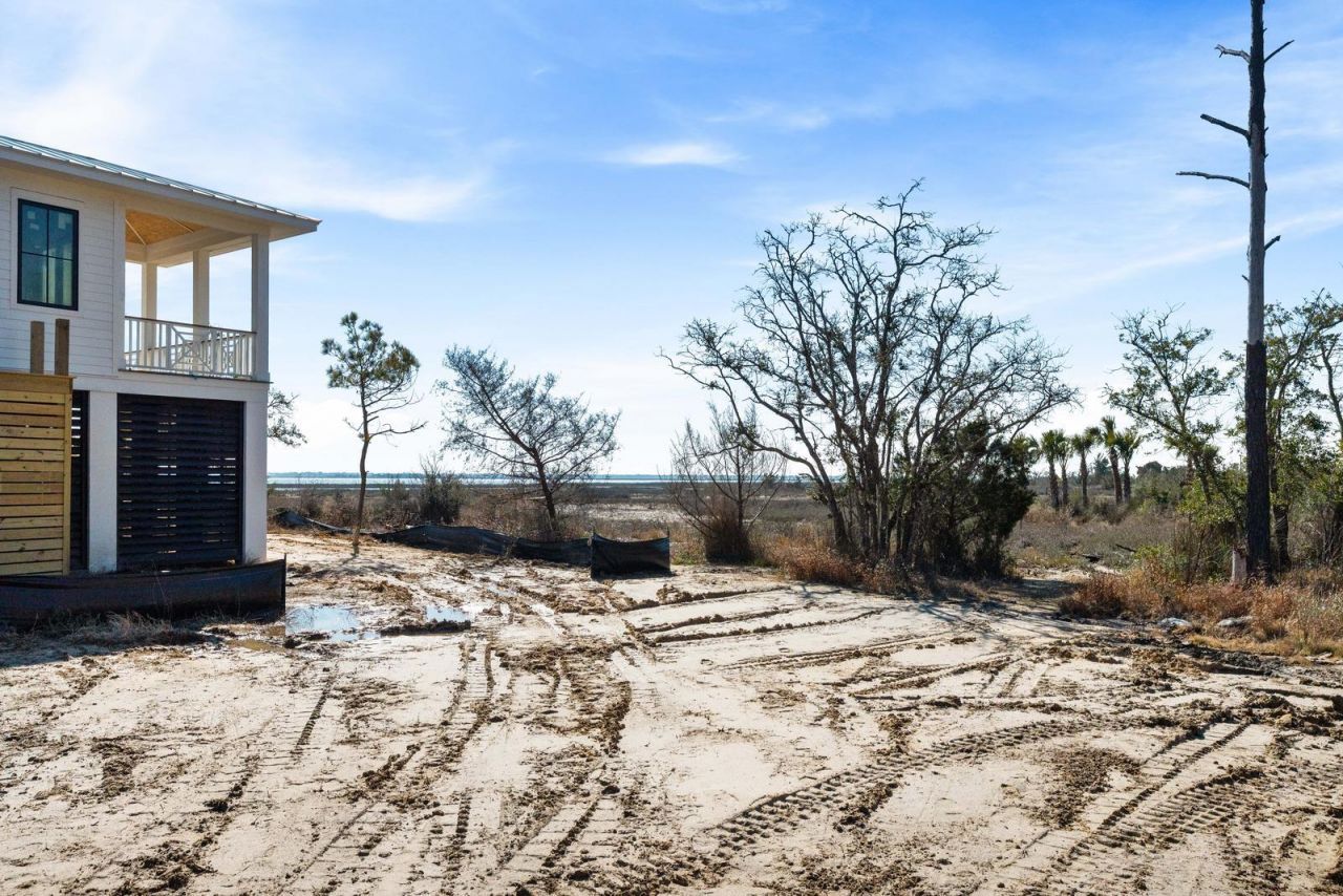 1637 Boston Grill Road Photo 12