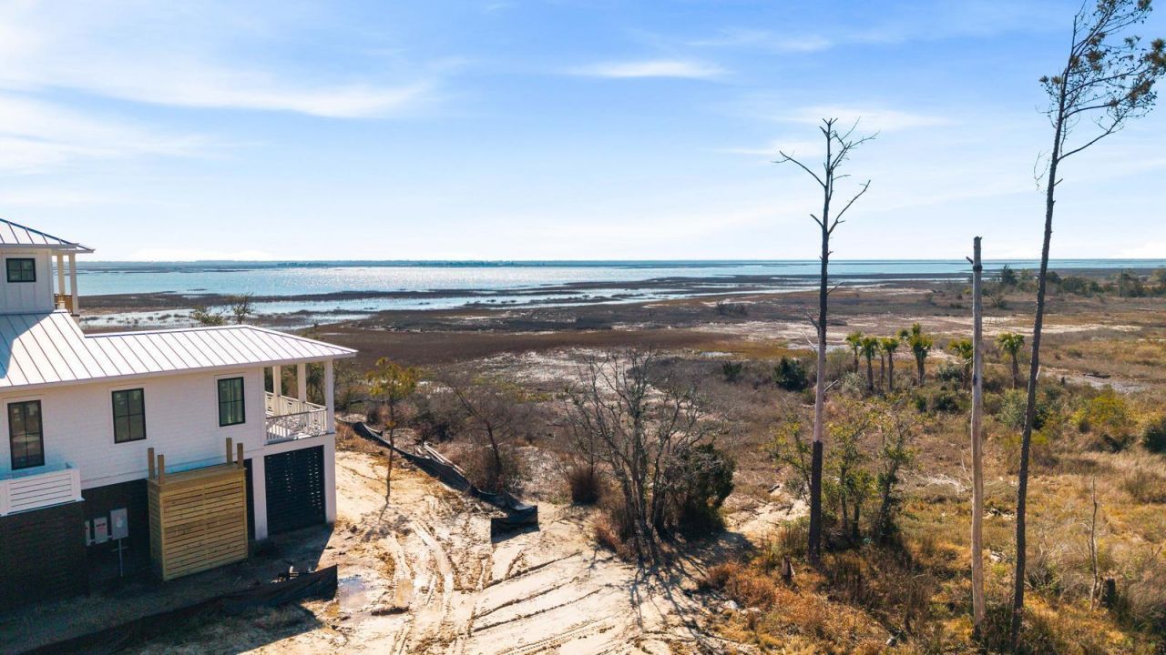 1637 Boston Grill Road Photo 5