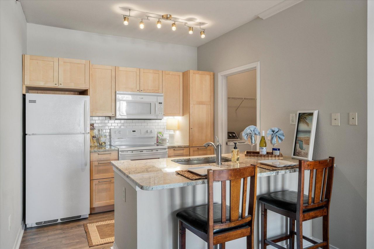 130 River Landing Drive Photo 13