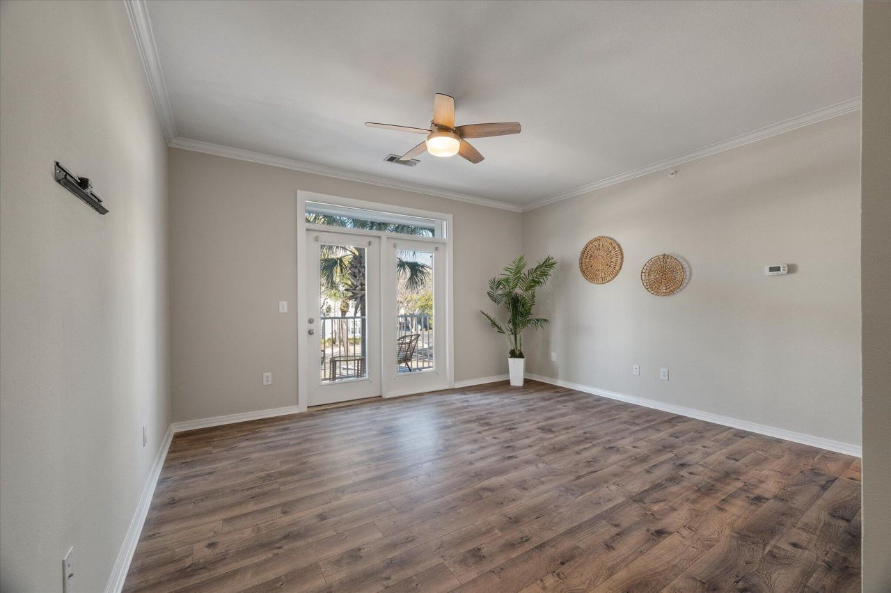 130 River Landing Drive Photo 7