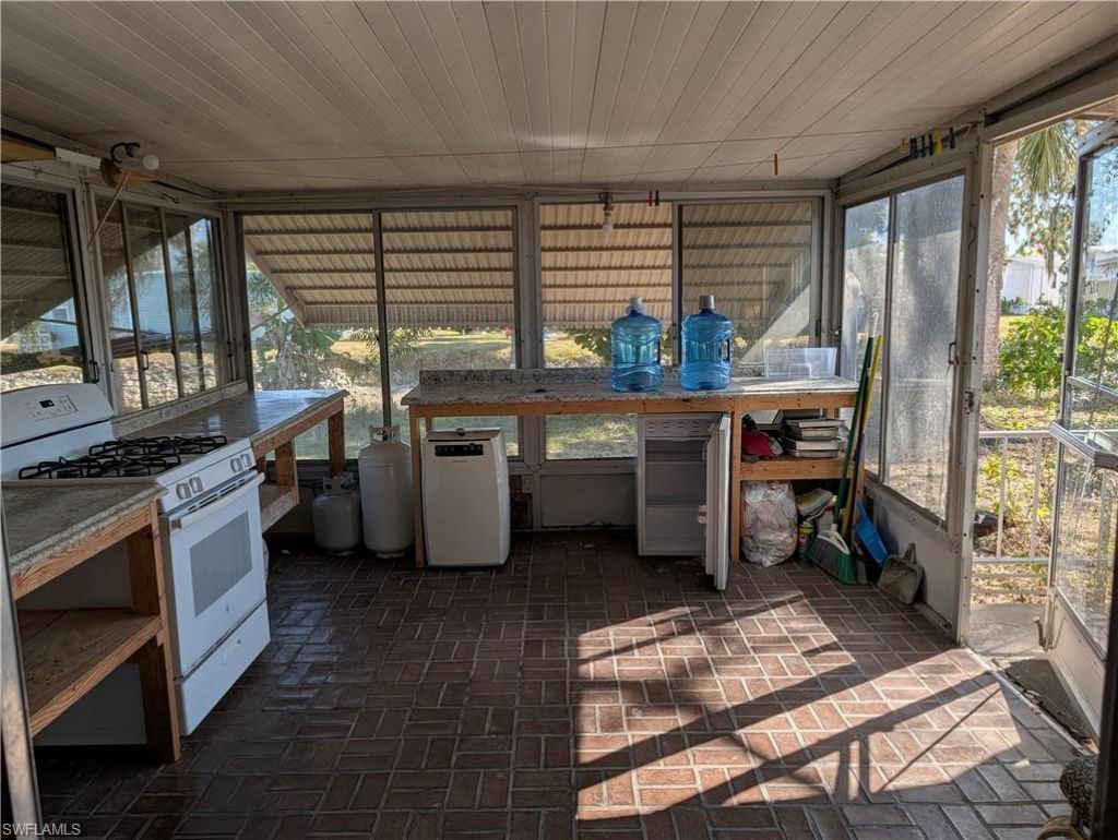 807 Holly Berry Ct, North Fort Myers, FL 33917 Photo