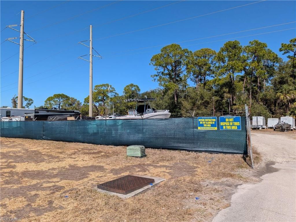 807 Holly Berry Ct, North Fort Myers, FL 33917 Photo