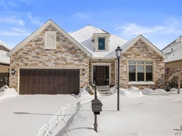 59 Beckford Court, Buffalo, NY 14221