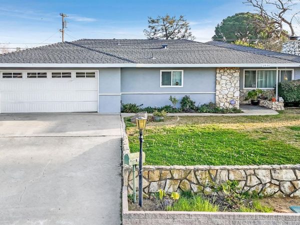 2931 Crest Drive, Bakersfield, CA 93306