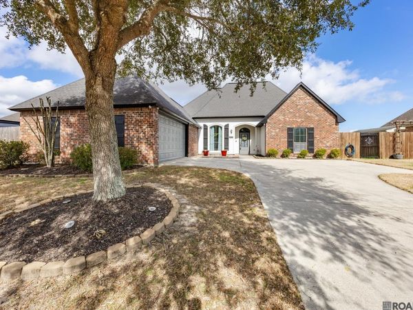 4626 Monte Vista Dr, Addis, LA 70710