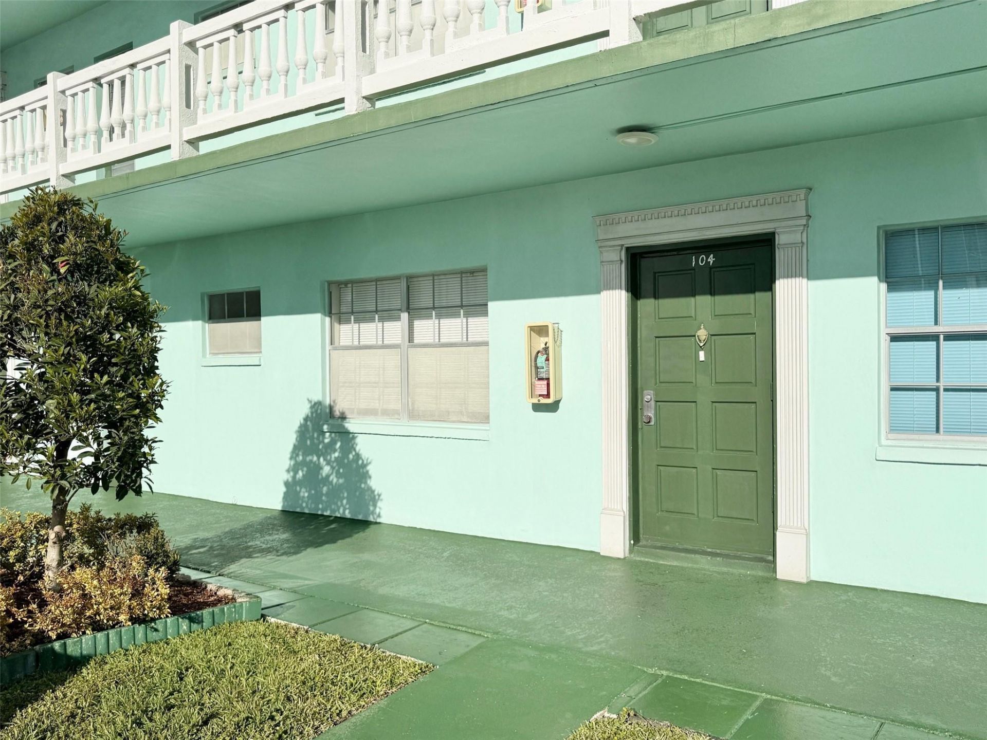 4401 NW 41st Street, Unit 104, Lauderdale Lakes, FL 33319 Photo