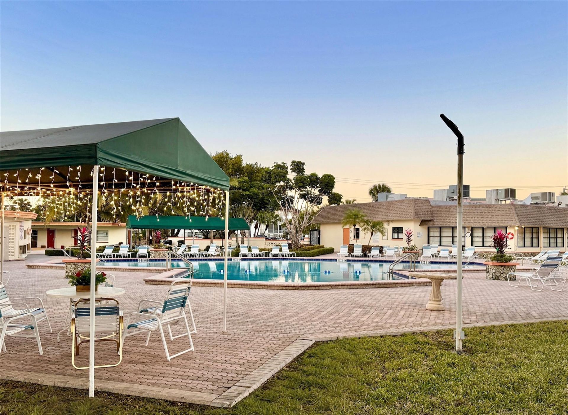 4401 NW 41st Street, Unit 104, Lauderdale Lakes, FL 33319 Photo