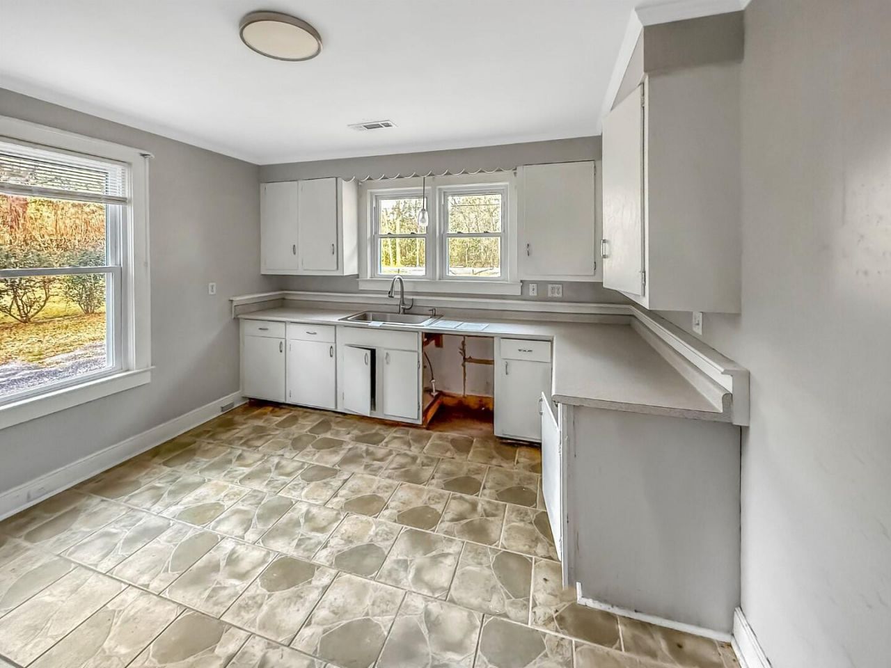 154 Old House Road Photo 18