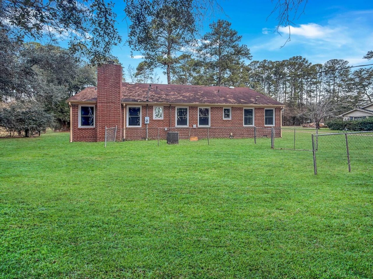 154 Old House Road Photo 4