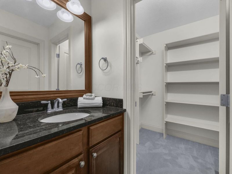 7196 S Maple Leaf Circle, Blacklick, OH 43004 Photo 41