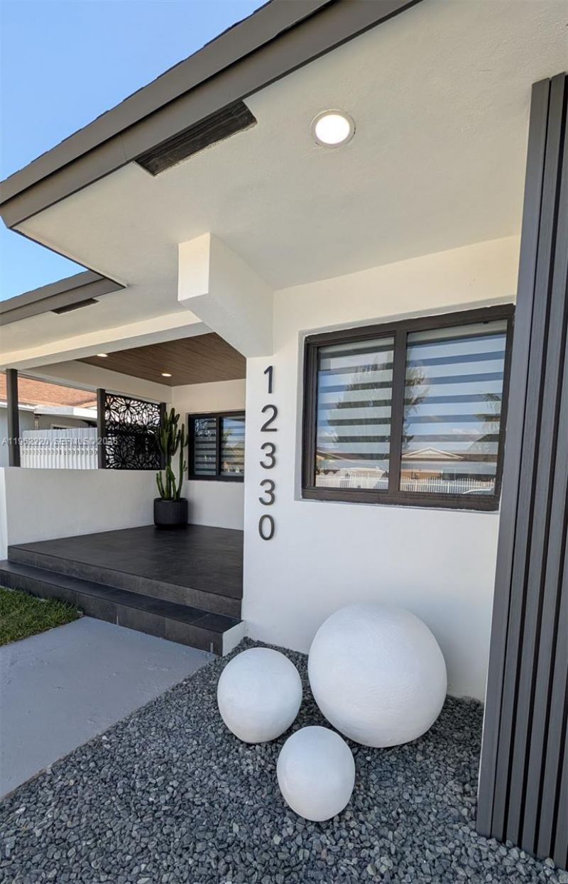 12330 SW 195th Ter, Miami, FL 33177 Photo