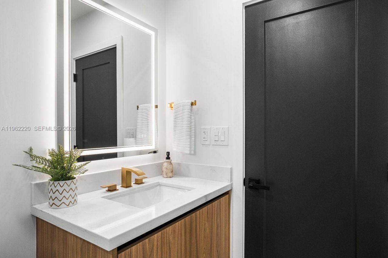 12330 SW 195th Ter, Miami, FL 33177 Photo