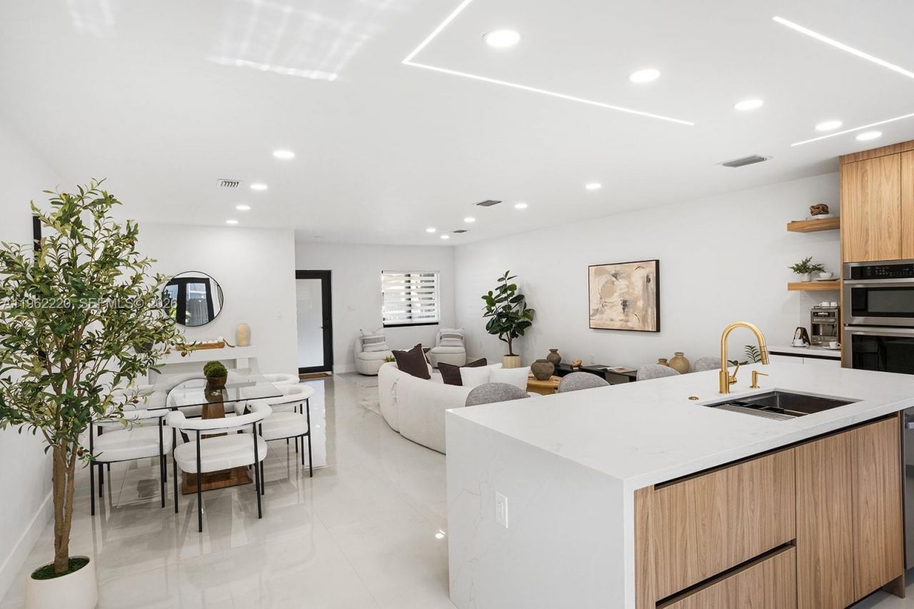 12330 SW 195th Ter, Miami, FL 33177 Photo