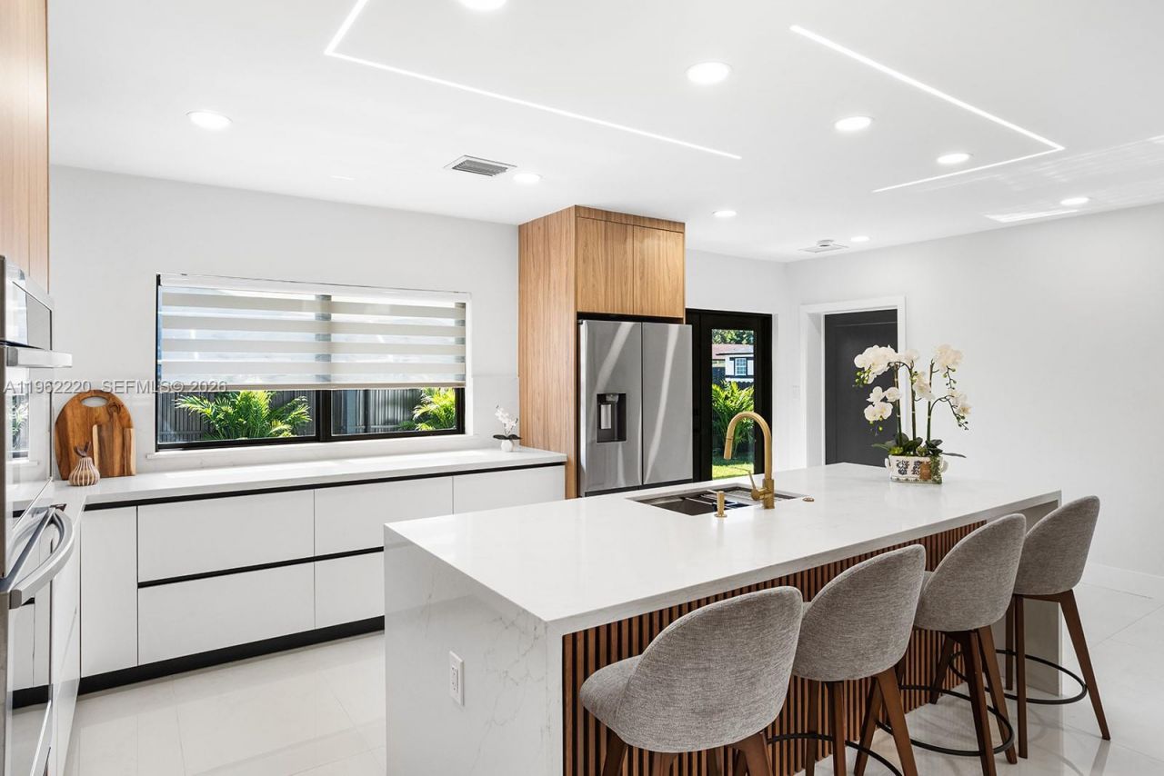 12330 SW 195th Ter, Miami, FL 33177 Photo