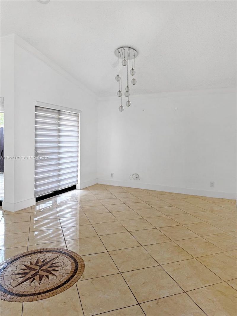 6012 NW 172nd Terr Cir, Hialeah, FL 33015 Photo
