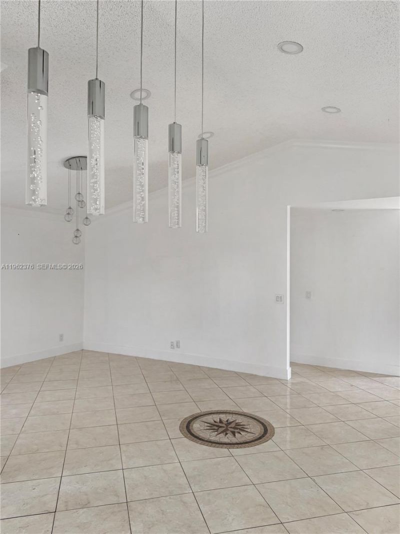 6012 NW 172nd Terr Cir, Hialeah, FL 33015 Photo