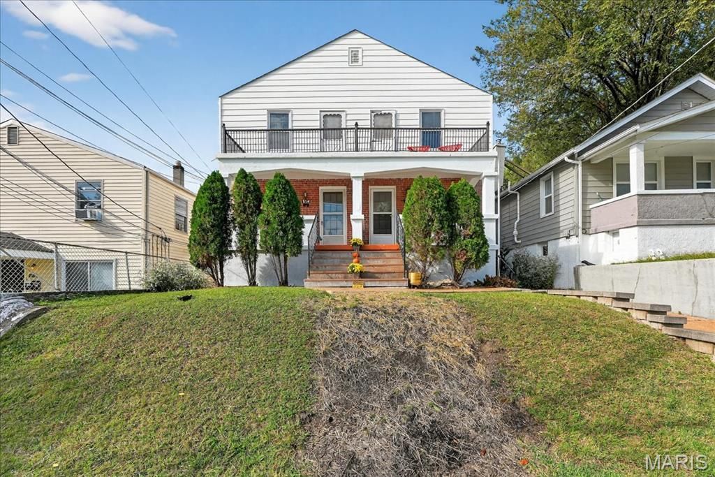 7114 Drury Lane, Saint Louis, MO 63143 Main Photo