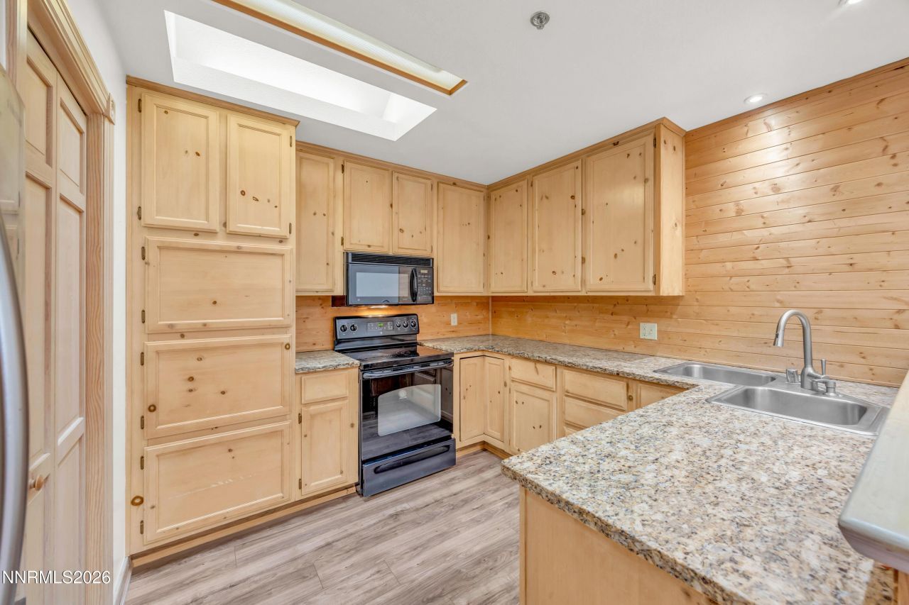 985 Aspen Grove Circle, Minden, NV 89423 Photo